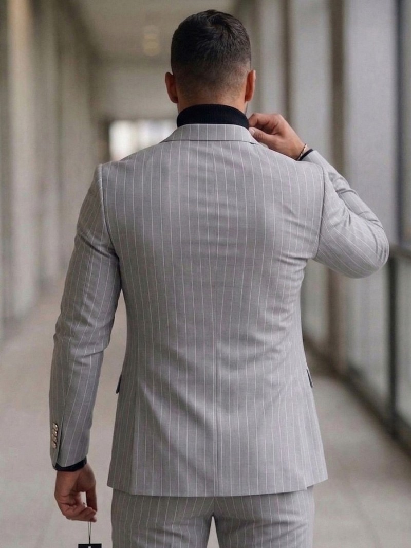 Açık Gri Beyaz Çizgili Takım