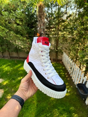 OLD-8100 Beyaz Kırmızı Bot