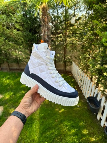 OLD-8101 Beyaz Laciver Krem Bot